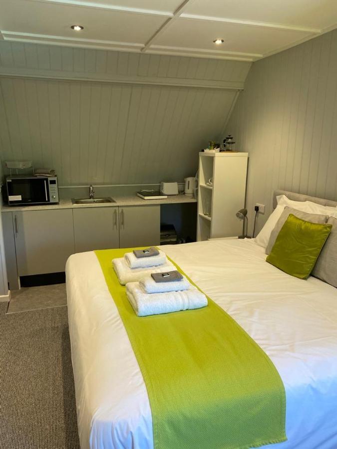 Petherton Bed & Breakfast 4*
